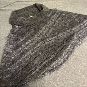 Set of 2 Women's cardigan/poncho Sweater